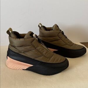 Sorel  Out N About™ Ill Puffy Zip ankle boots